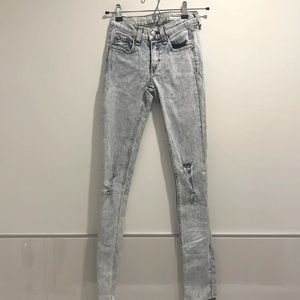 Rag & bone light acid washed distressed jeans